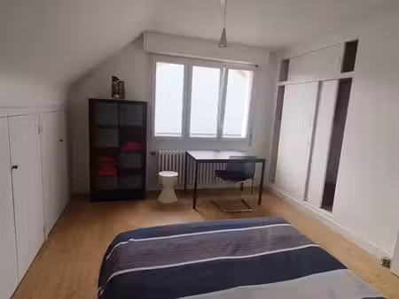 grande chambre lumineuse