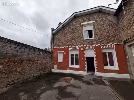 maison 2 pièces 63 m²