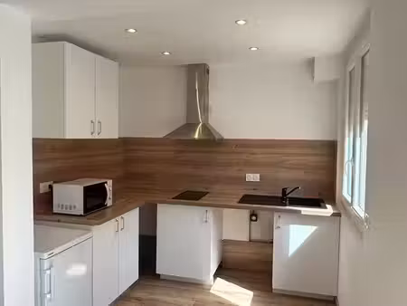 t2 meublé renové centre thuir
