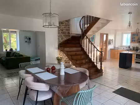 maison lumineuse à louer
