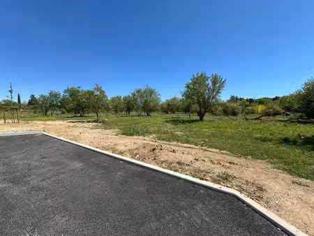 terrain constructible viabilisé à vendre