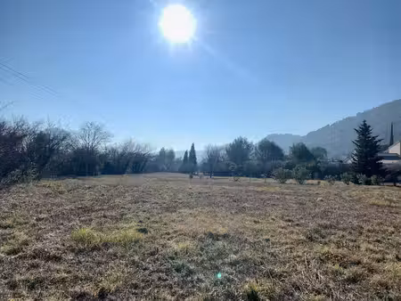 terrain constructible viabilisé à vendre
