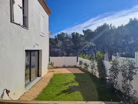 location maison 4 pièces 88 m² à la cadière-d’azur (83740)