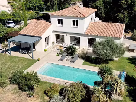 vente maison 6 pièces 186 m² seillans (83440)