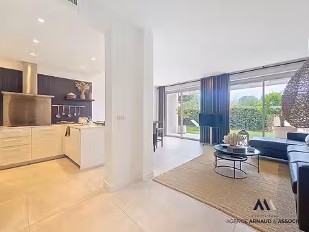 appartement de luxe à vendre dans le quartier les lecques-banette-bourrasque-pradeaux