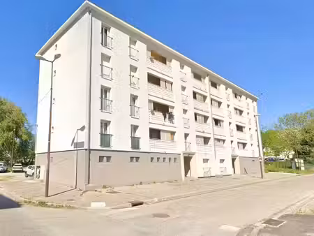 location appartement 4 pièces 70 m² à avignon (84140)