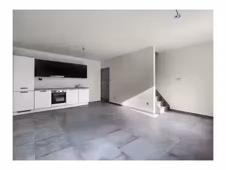 bien divers à vendre à rue des augustins 12 huy (vbe15366)
