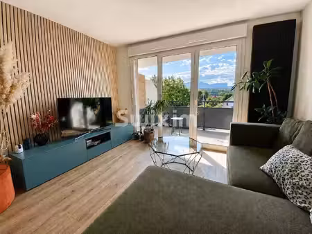 magnifique t3 avec extérieur  vue imprenable au calme - allonzier la caille