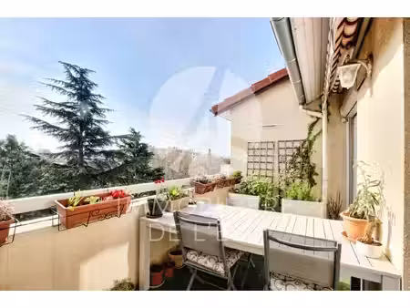 t6 - lyon 8 - 145m²