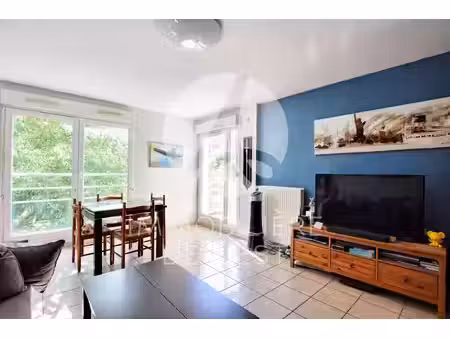 t3 - lyon 8 - 69m²