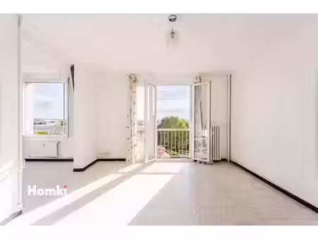 appartement 3 pièces de 69m² avec parking et vue à nîmes jean-jaurès