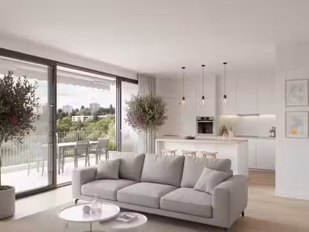 **rare: 3 pièces dernier étage avec terrasse et balcon + parking idéalement situé**