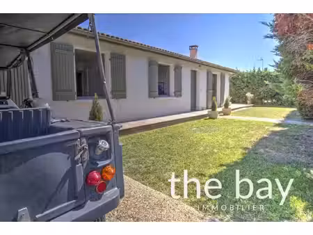 maison rénovée de plain-pied  4 chambres sur un joli terrain