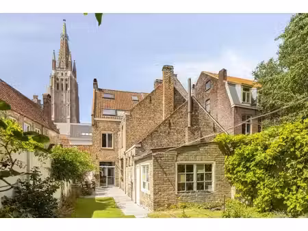 manoir à vendre dans le centre de bruges