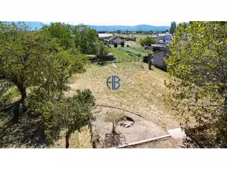 terrain constructible de 1 470 m² à colombe plat  ensoleillé et hors lotissement