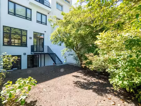magnifique duplex rez de jardin 3ch peb c+
