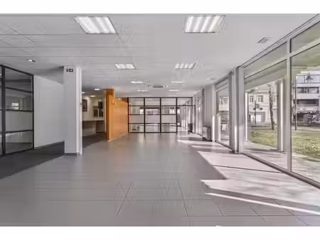 local commercial à louer dans le centre de roeselare