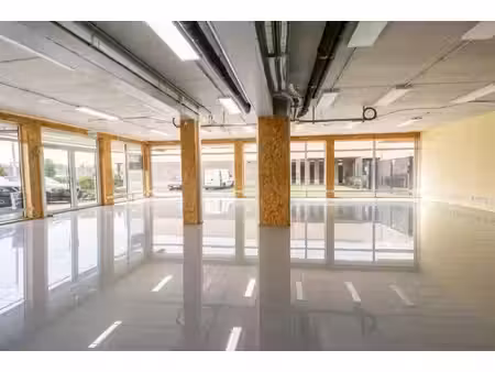 bell surface commerciale de ± 160m² - 1ère occupation