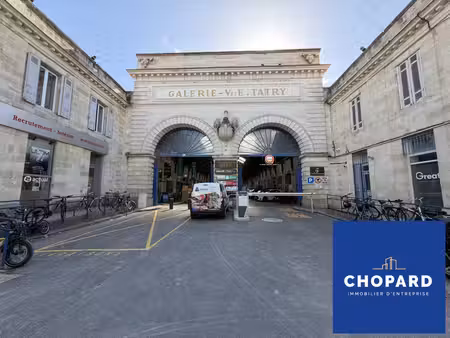 location local commercial