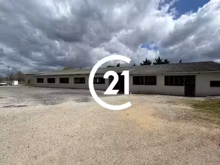 location local commercial