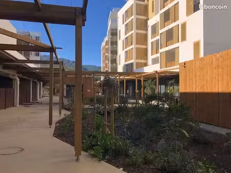 t5 de 112 m² résidence la kanopee - possession cœur de ville
