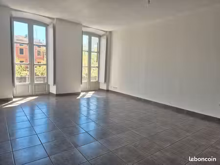 appartement 3 pièces 80 m²