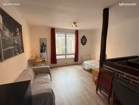 location meublée / reims hypercentre – rue de vesle studio 33 m² rénové/meublé