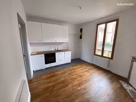 t2 de 28 m2 romilly sur seine - centre-ville / hôpital / gare - dpe d