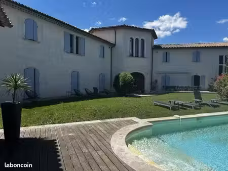 maison 12 pièces 528 m²