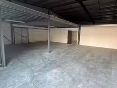 local commercial à louer