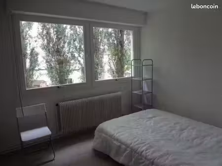 studio 1 pièce 28 m²