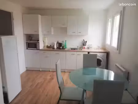 appartement t2 meublé à fontaine