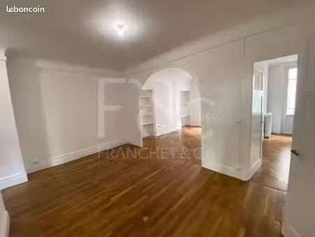 appartement 3 pièces 72 m²