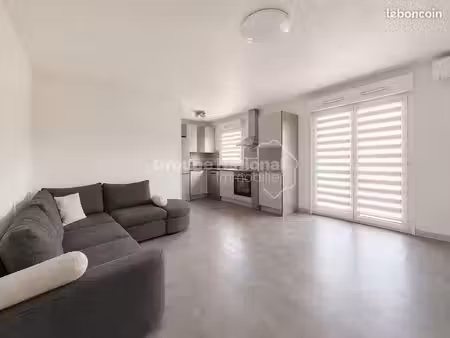 appartement 2 pièces 53 m²