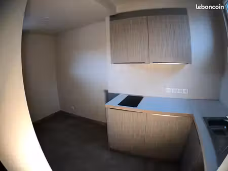 t2 neuf proche lycée marie curie