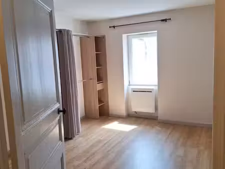 t2 35m2 rue mésangère