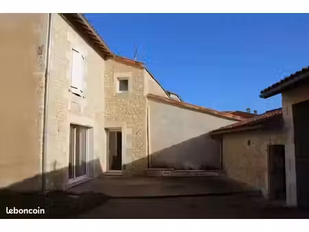 a louer: maison de 150m2 avanton