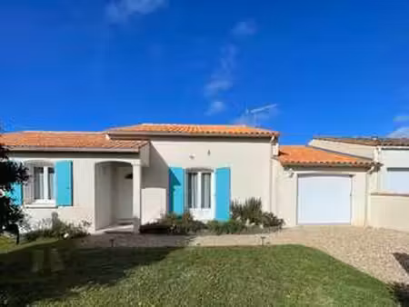 vente maison à taillebourg (17350) : à vendre / 129m² taillebourg