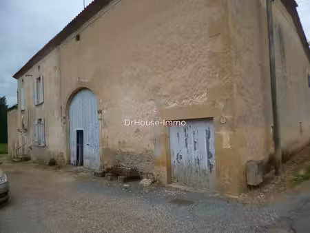 ancien corps de ferme rénové de 130m2 habitables  6 pièces dont 3/4 chambres  dépendances 