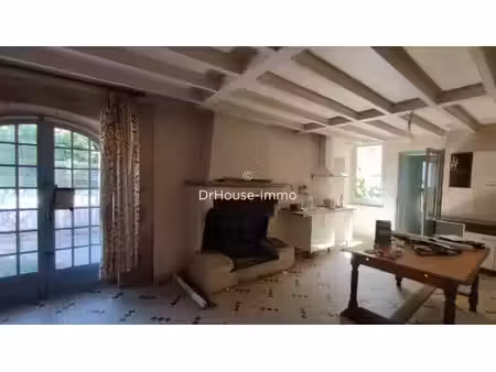 lamothe landerron  ensemble immobilier de 410 m2 et une grange de 110 m2