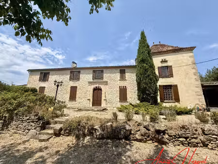 rare sur le secteur - maison en pierre de 1834 avec pigeonnier  grange 120 m² et jardin pi