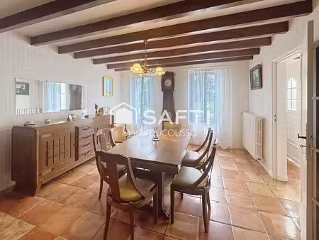 maison familiale avec jardin et grand garage