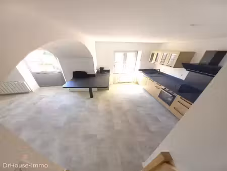 appartement 3 pièces avec cour privative de 60 m²