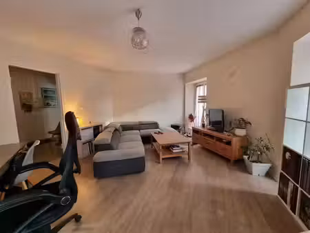 location appartement 4 pièces 84 m² à agen (47000)  790 €