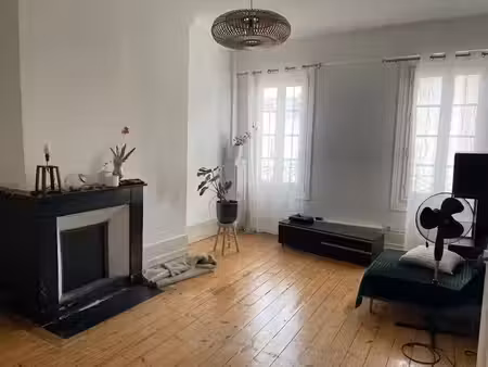 location appartement 2 pièces 64.48 m² à la rochelle (17000)  764 €