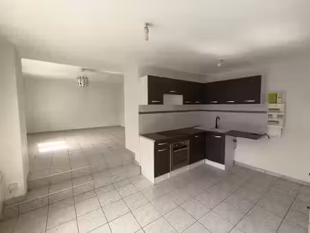 location appartement 2 pièces 42.36 m² à saint-fiacre (77470)  719 €