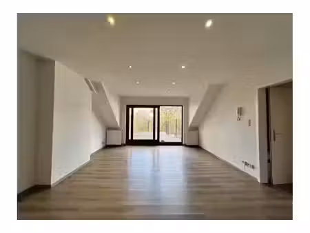 duplex à louer à avenue brugmann 3 saint-gilles (vbe63724)