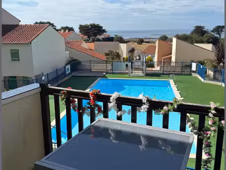 t3 d'exception à la bernerie : vue mer panoramique  piscine et cadre de vie idéal