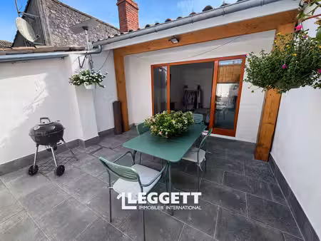maison 4 pièce(s)  eymet