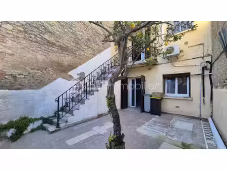 a vendre maison de ville deux faces de 89m² sur parcelle de 119m² a saint marie la mer - c